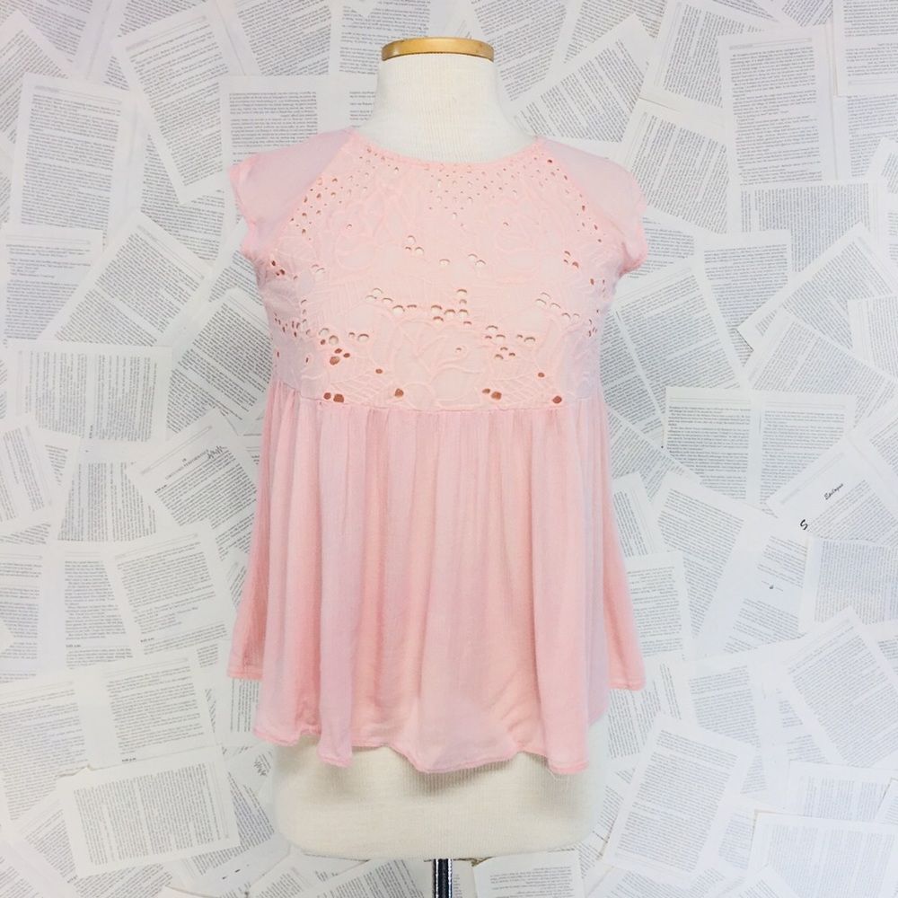 Acemi White Floral Eyelet Lace Top